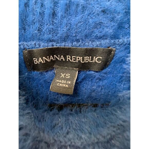 Banana Republic Mock Neck Fuzzy Sweater - Picture 4 of 8